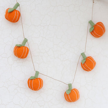 Felt Pumpkin Hanging Garland - DeKulture DKW-6022-FD