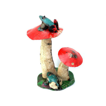 Recycled Mushroom With Frog - DeKulture DKW-17108-RIF