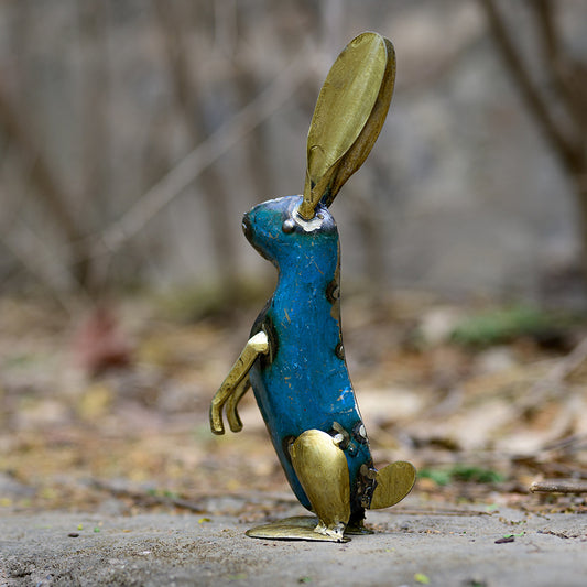 Recycled Gold Bunny Sitting
