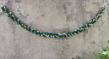 Bow Garland Green Blue