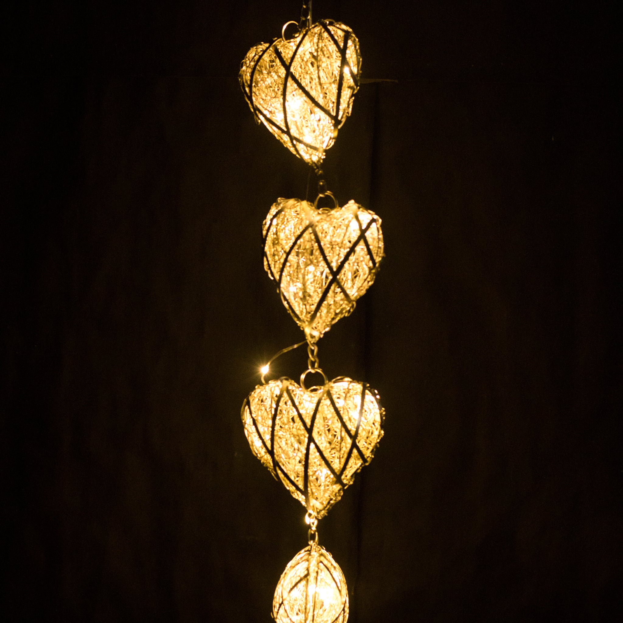 Wire Heart Garland LED