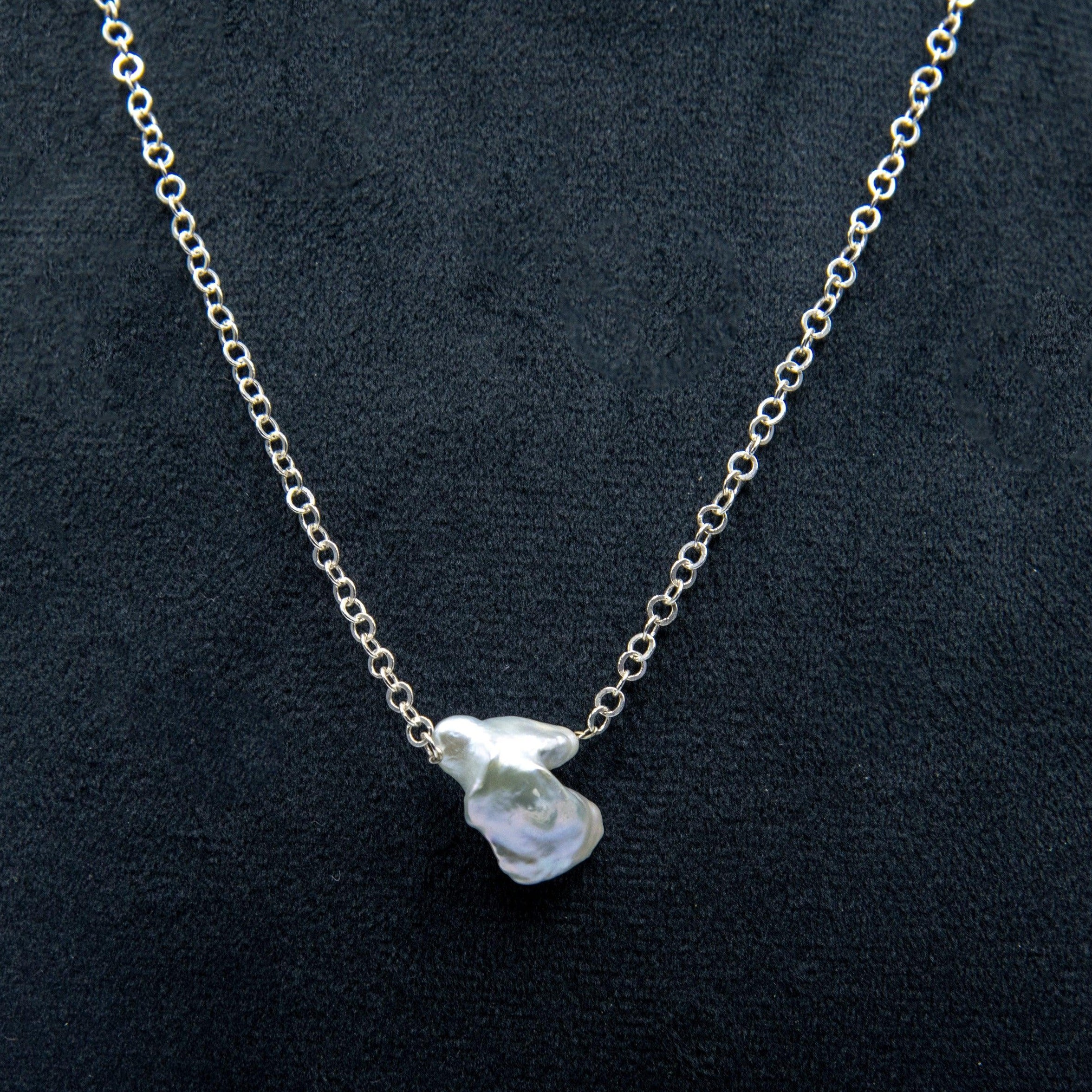 AAAA 20-21 mm Mabe Pearl Classic Pendant 18k Gold Diamond | pearlvogue.com